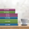 موکاپ چندین کتاب روی هم با اندازه شیرازه های مختلف 1